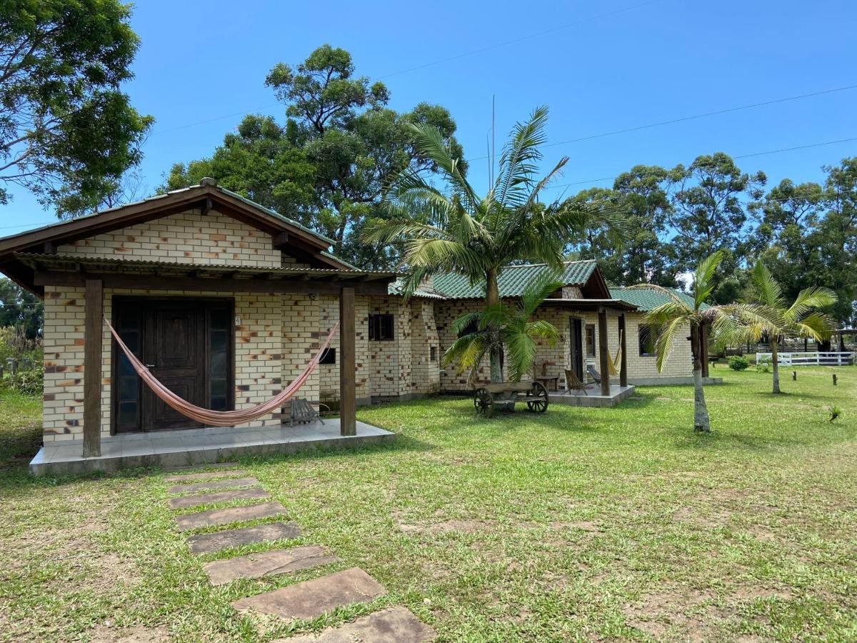 Haras Trevo De Ferro, Praia, Piscina E Campo Torres Eksteriør billede