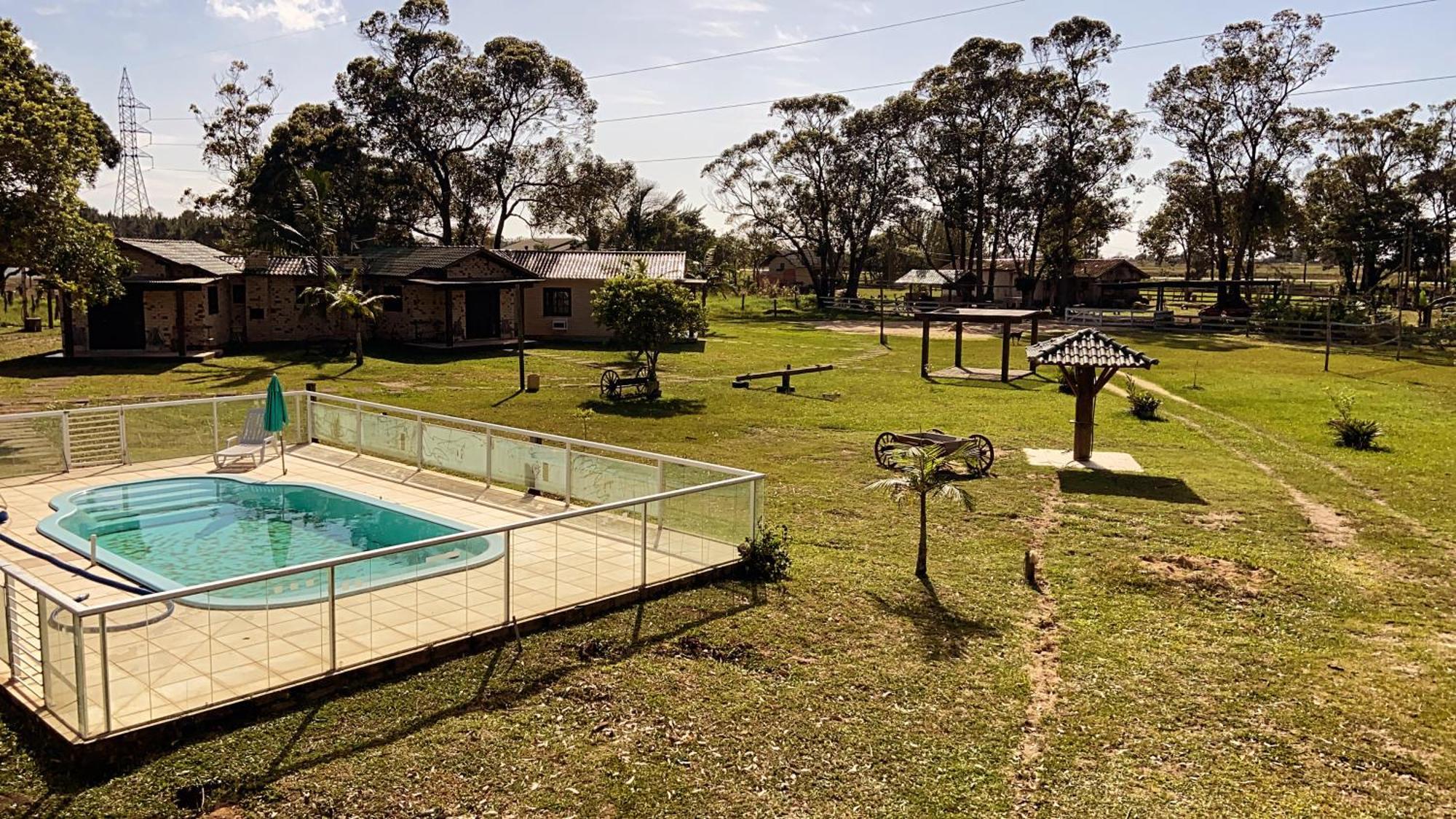 Haras Trevo De Ferro, Praia, Piscina E Campo Torres Eksteriør billede